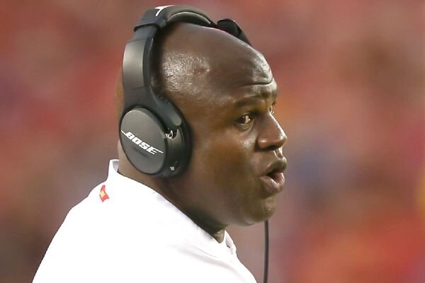 Sources: Wife of Chiefs' Eric Bieniemy shot at couple's home