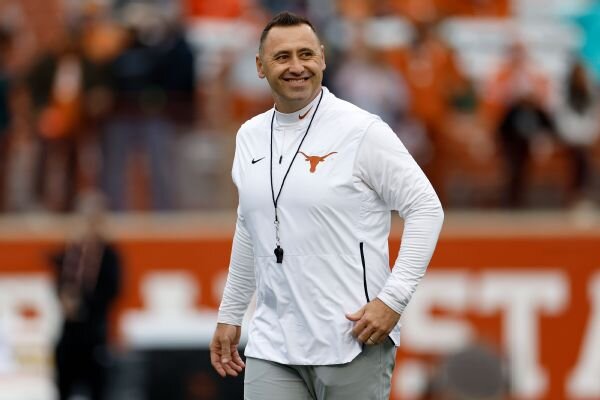 Williams-Callis, No. 3 RB prospect in 2027, commits to Texas