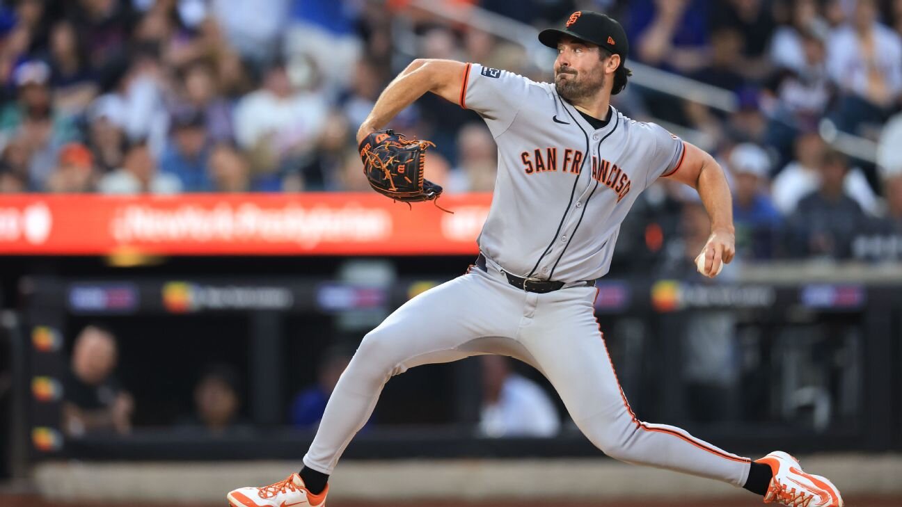 Sources: Padres finalizing trade for Giants' Robbie Ray