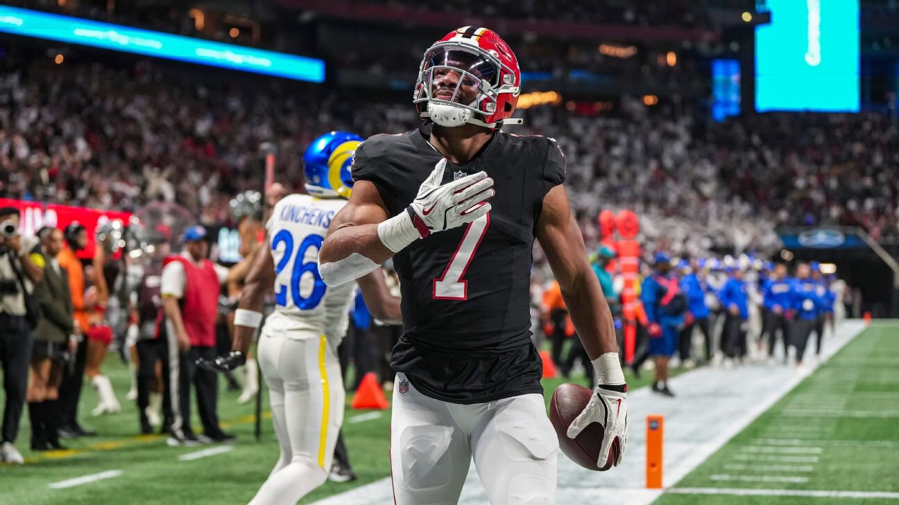 Mike Clay's early 2026 fantasy football PPR rankings
