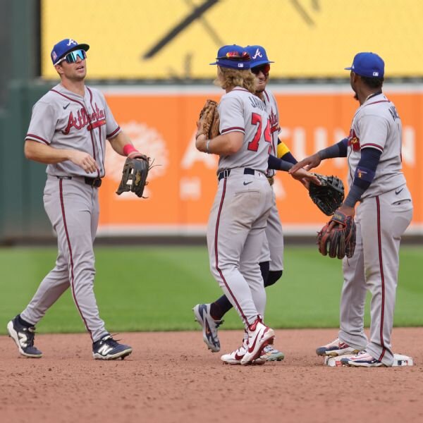 Walt Weiss' unusual intentional walk works in Braves' win