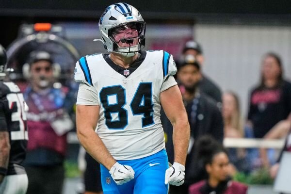 Panthers TE Mitchell Evans carted off at training camp practice
