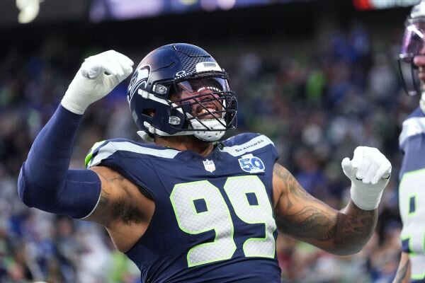 DL Leonard Williams in 'conversations' with Seattle on new deal
