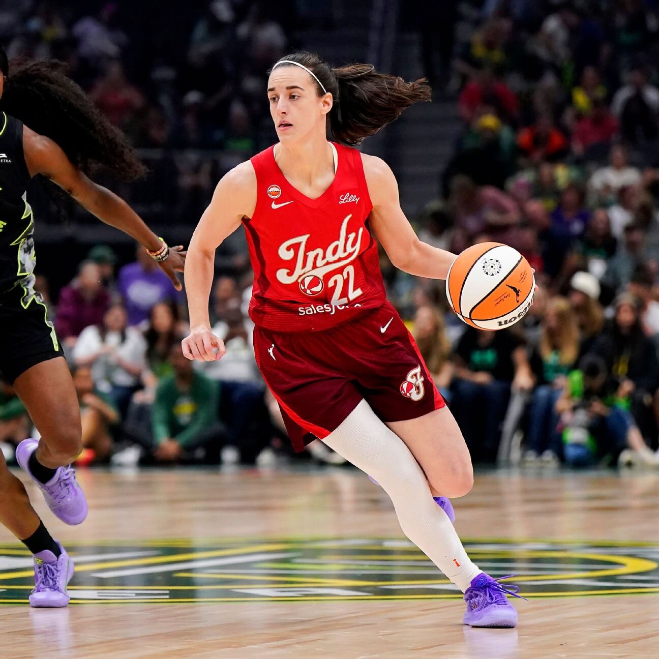 Clark's 32-point night fuels Fever's latest 100-point explosion