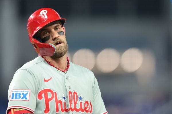 As deadline nears, Bryce Harper says Phillies 'need some help