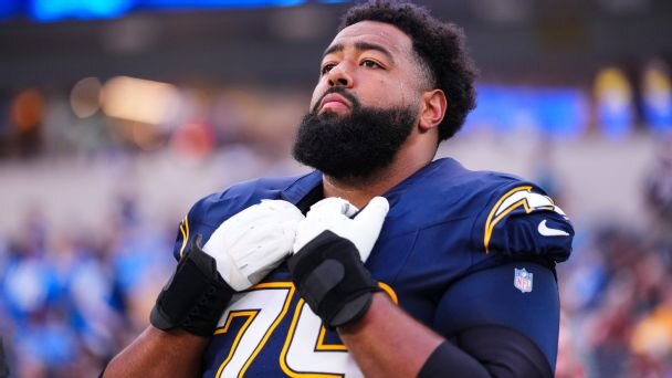 2026 Los Angeles Chargers training camp: Latest intel, updates
