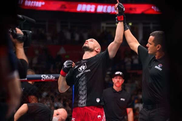 Uros Medic caps record-setting UFC night with 30-second TKO