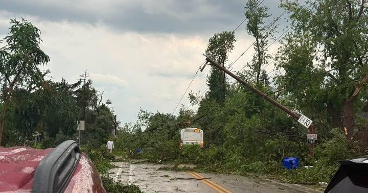 Wisconsin tornado causes extensive damage and cuts power to thousands of homes