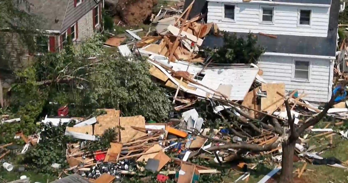 7/27: CBS Evening News