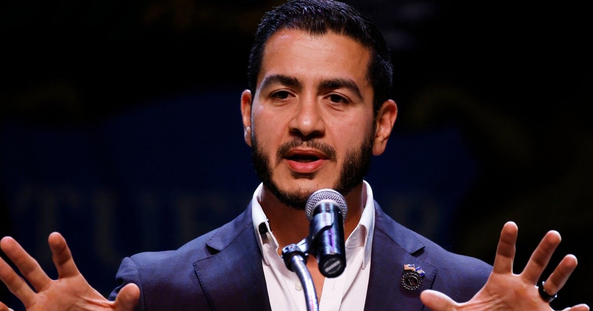 Abdul El-Sayed to face Republican Mike Rogers after Michigan Senate primary win
