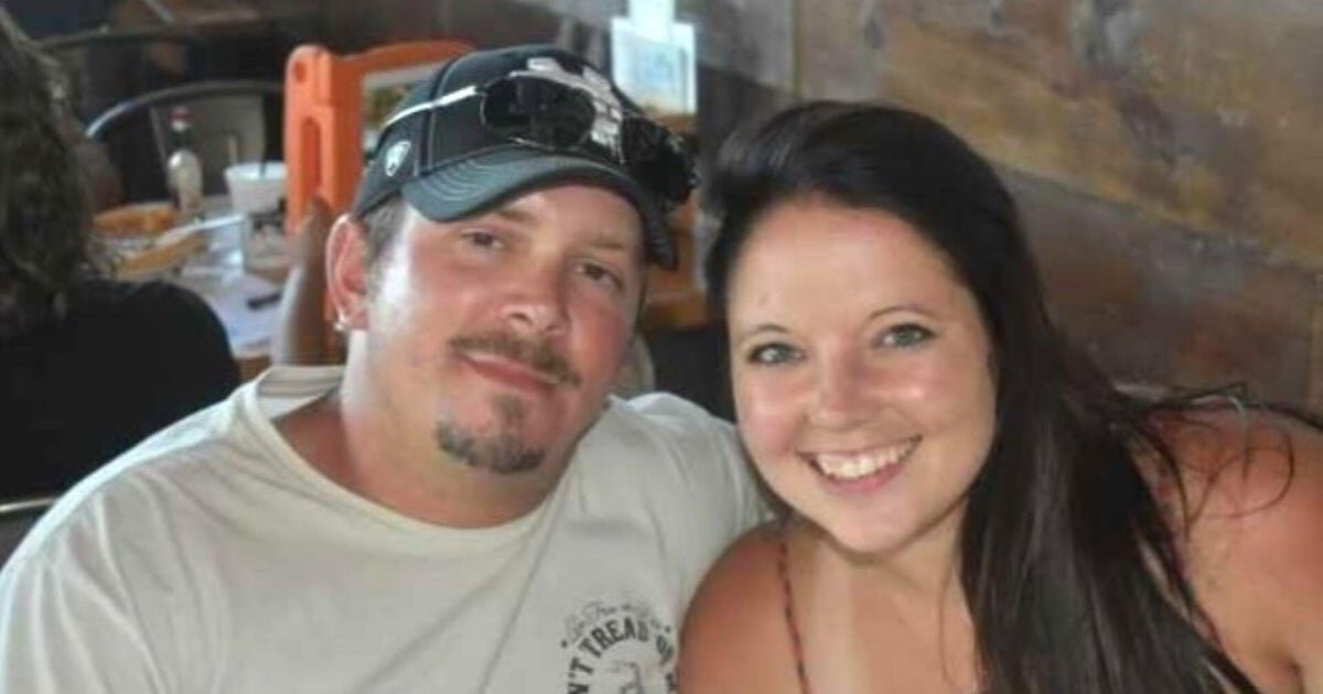 A wife is accused of her husband's murder. Can she clear her name?