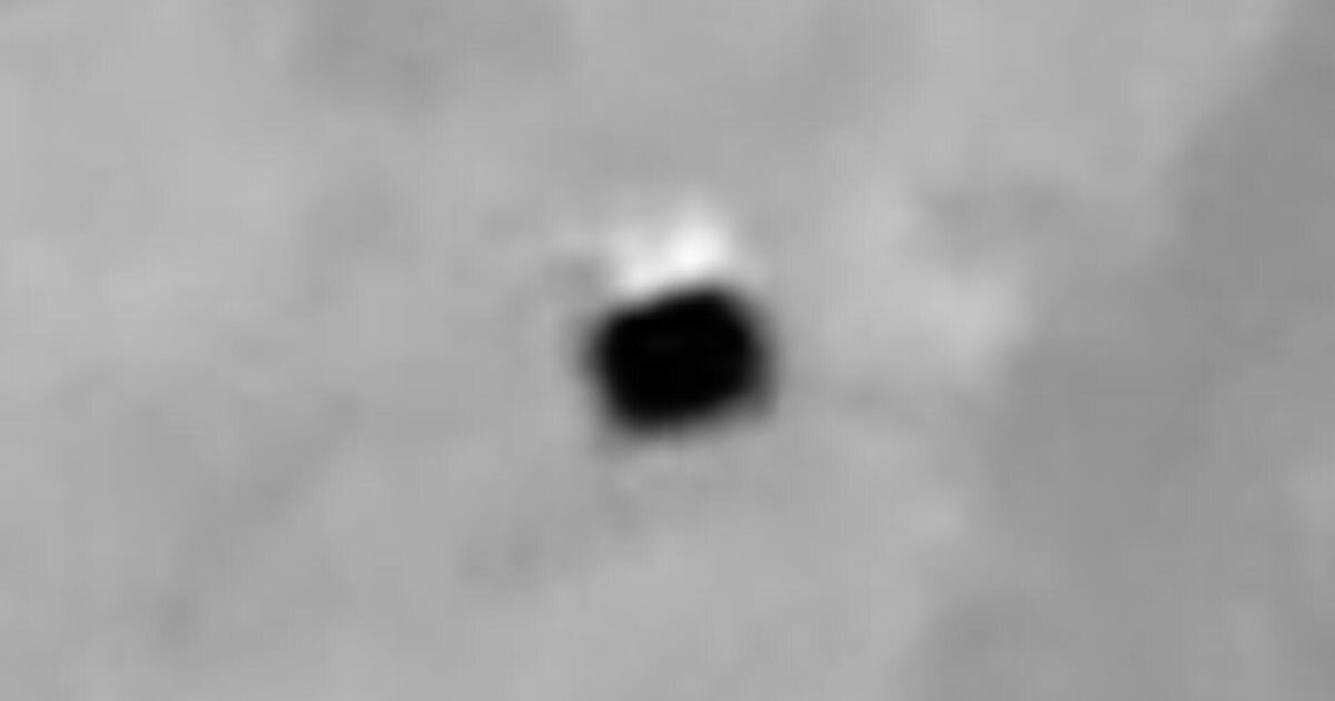 Pentagon releases 16 new UFO videos
