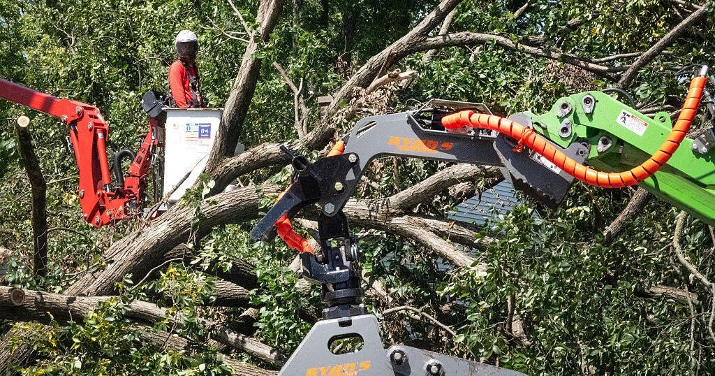 Frustration mounts for thousands still without power after deadly Indiana storms