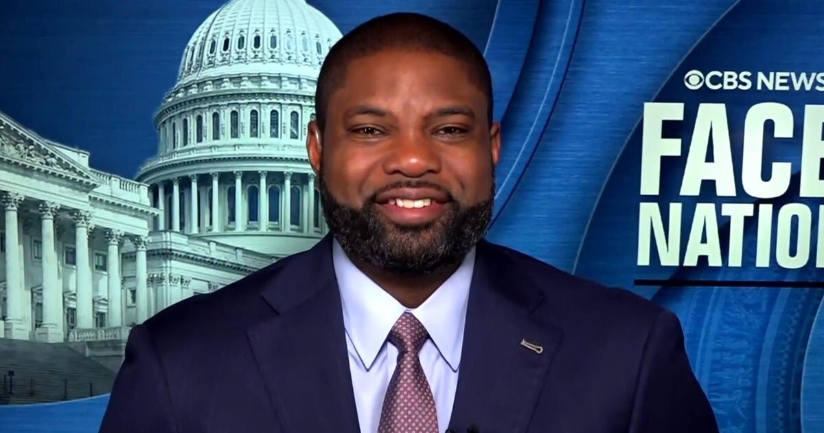 Florida gubernatorial candidate Donalds says it "makes sense" to spread out vaccine schedule