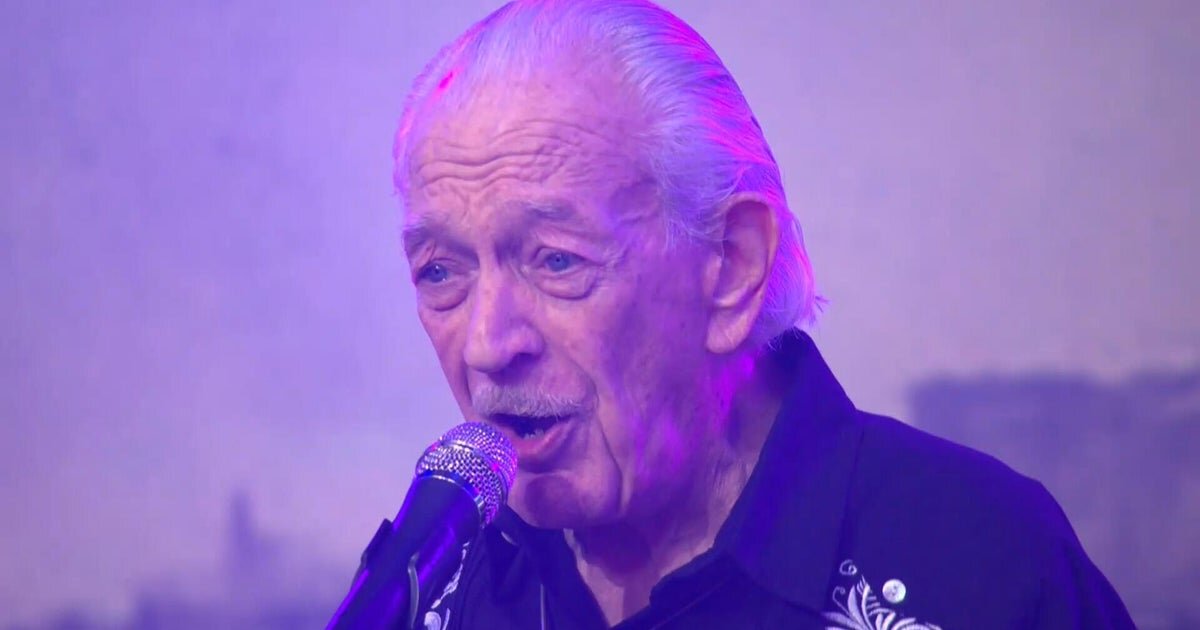Saturday Sessions: GA-20 and Charlie Musselwhite perform "I Can't Hold Out