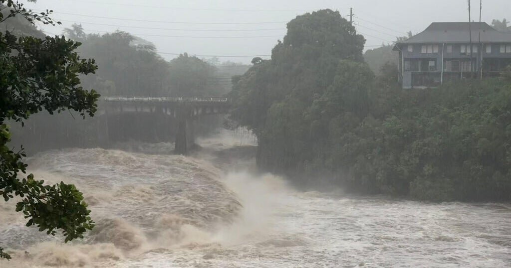 Tropical Storm Lala brings drenching rain, wind across the Hawaiian islands