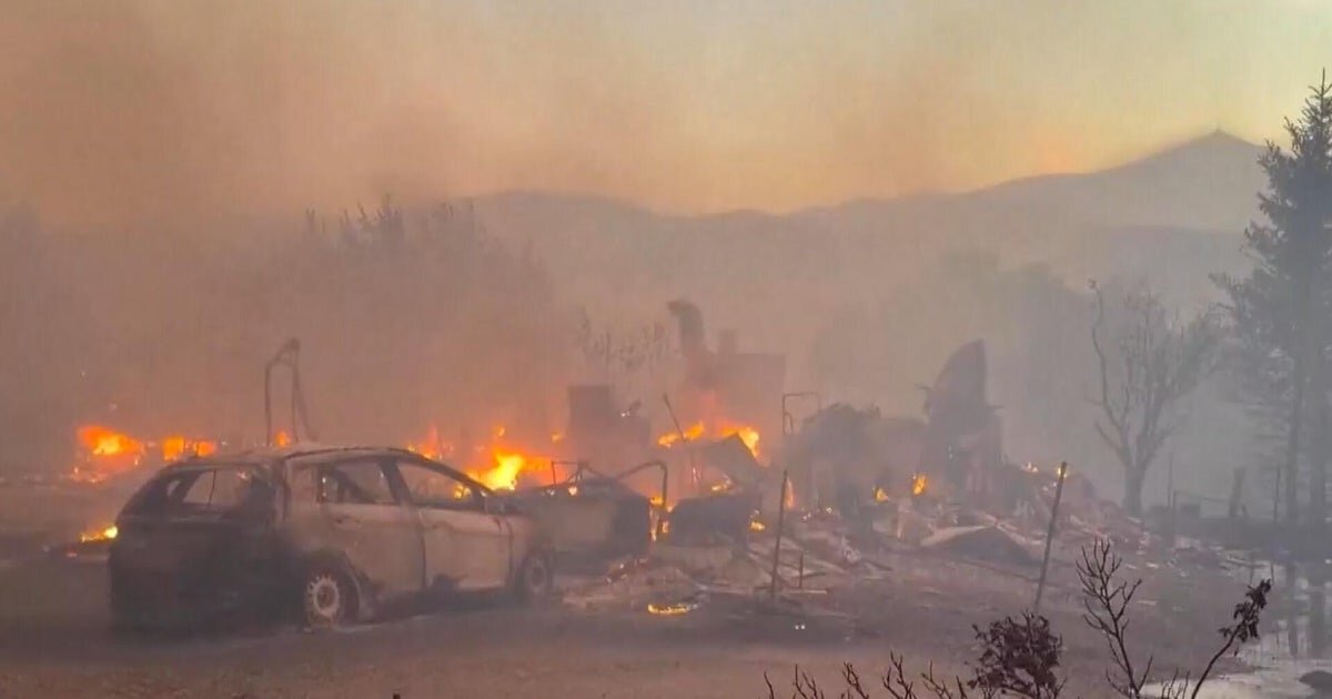 Firefighters work to contain Hawk Fire near Reno