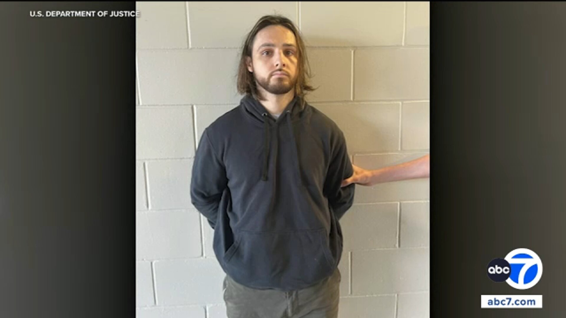 Arson suspect in Palisades Fire faces 1 less criminal charge in revised indictment ahead of retrial