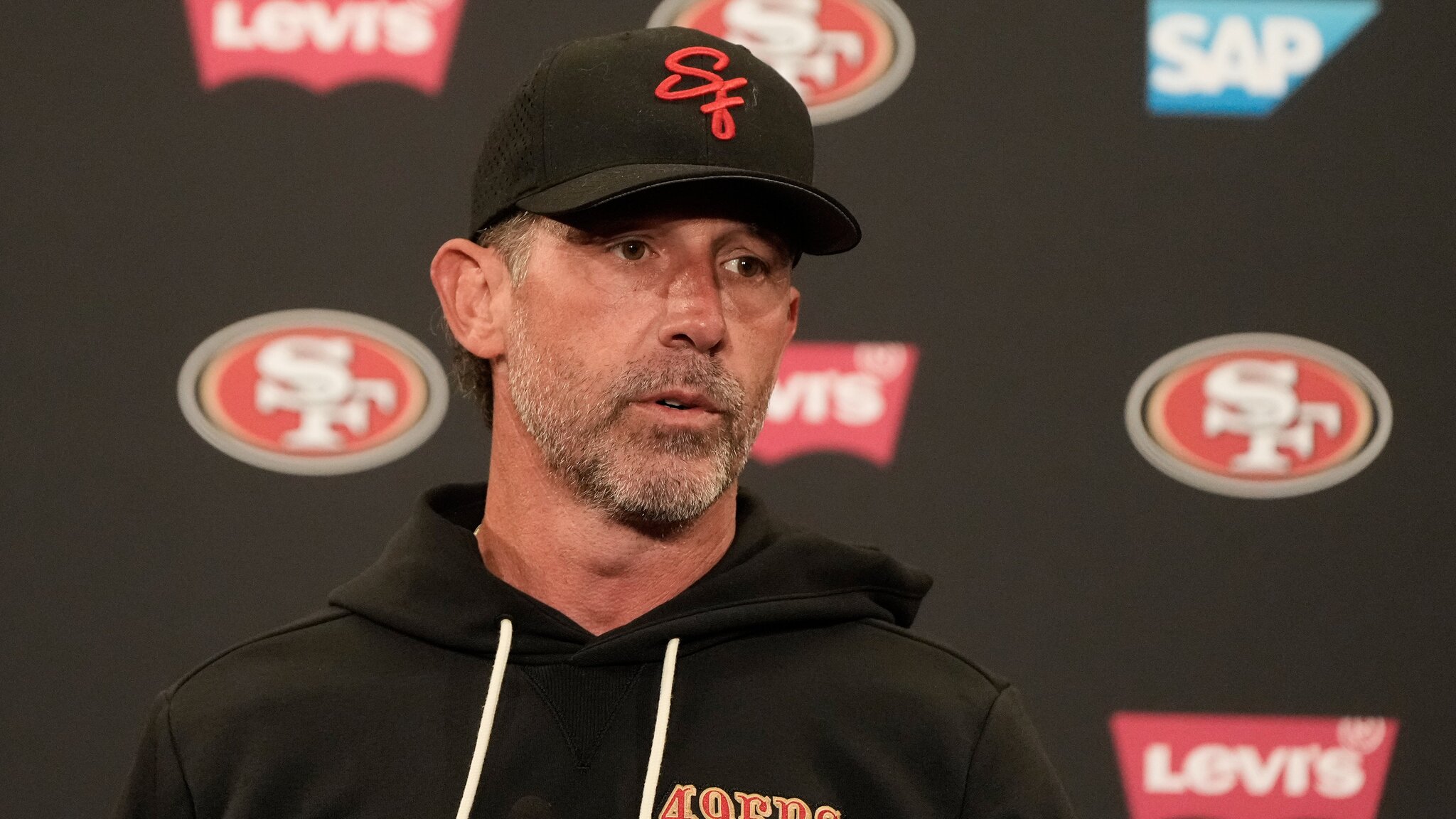 Kyle Shanahan says car crash was his fault, accident was reported wrong