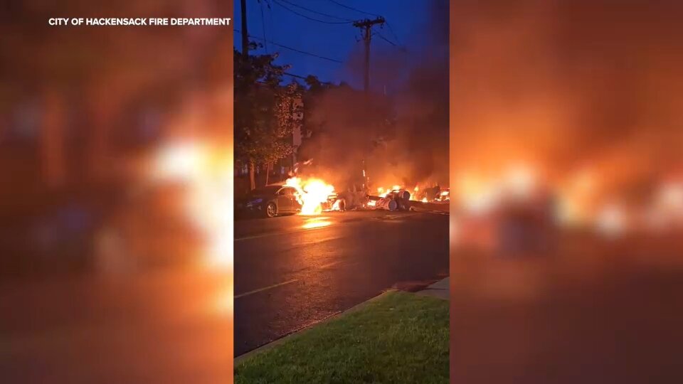 Transformer explodes, sets multiple cars ablaze in Hackensack
