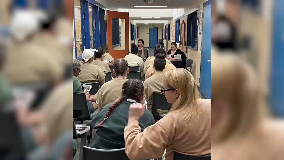 How a Rikers book club is giving incarcerated women a second chapter
