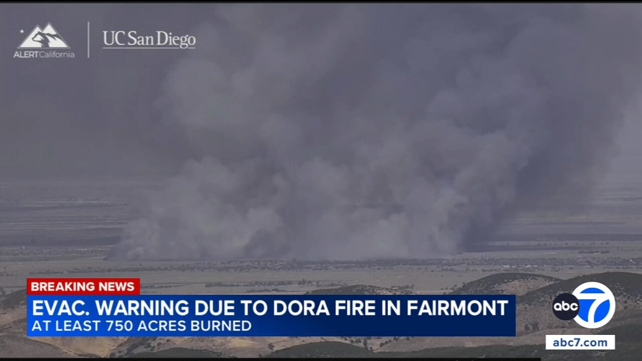 Fire burning in Fairmont area prompts evacuation warning; over 800 acres burned