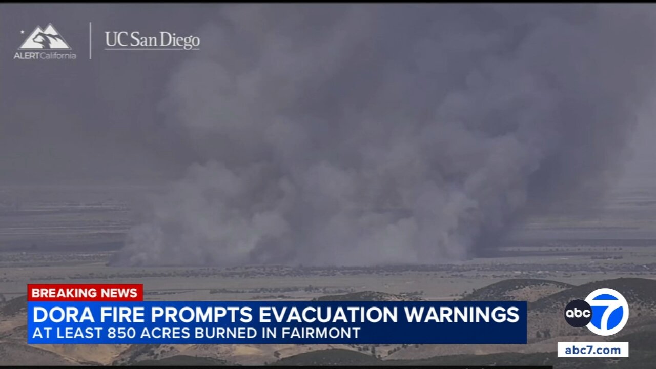 Fire burning in Fairmont area prompts evacuation warning; over 800 acres burned