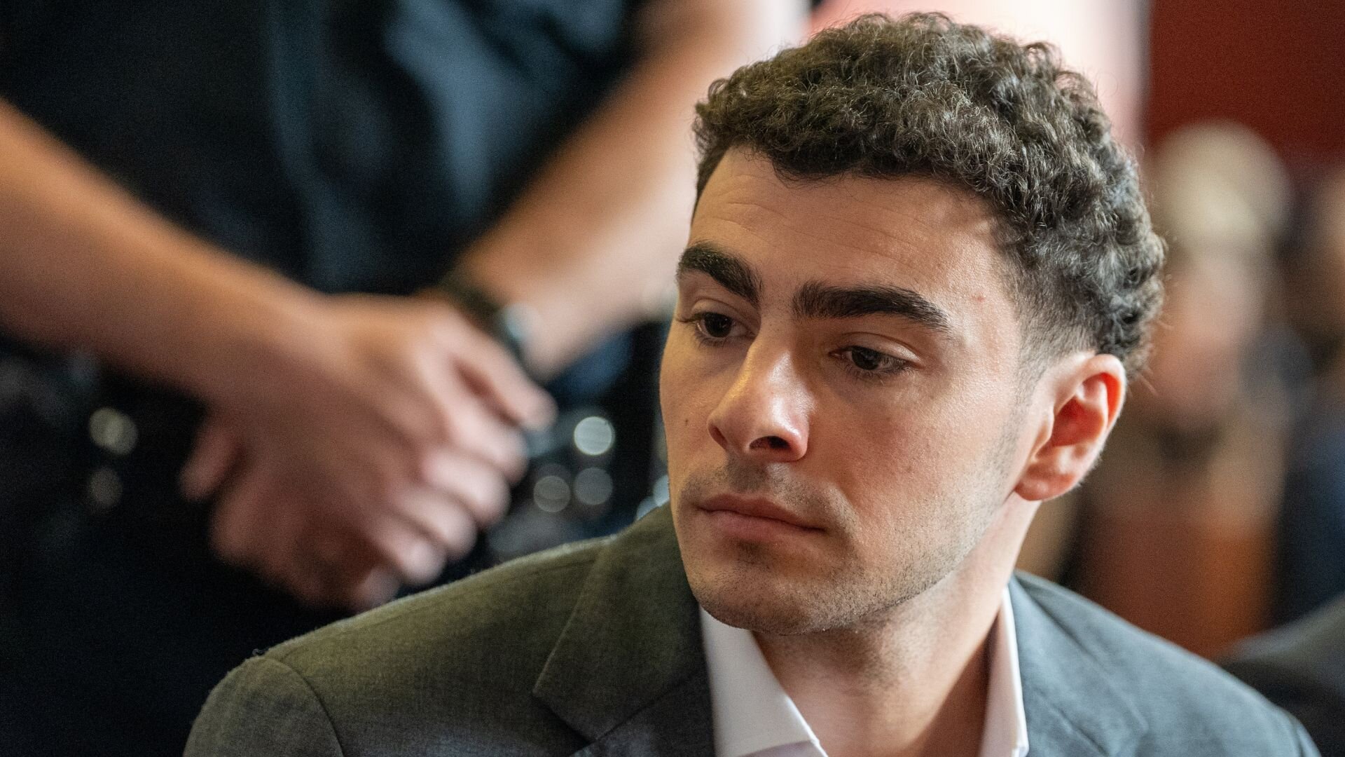 Luigi Mangione court conference renews speculation of potential plea deal in federal case