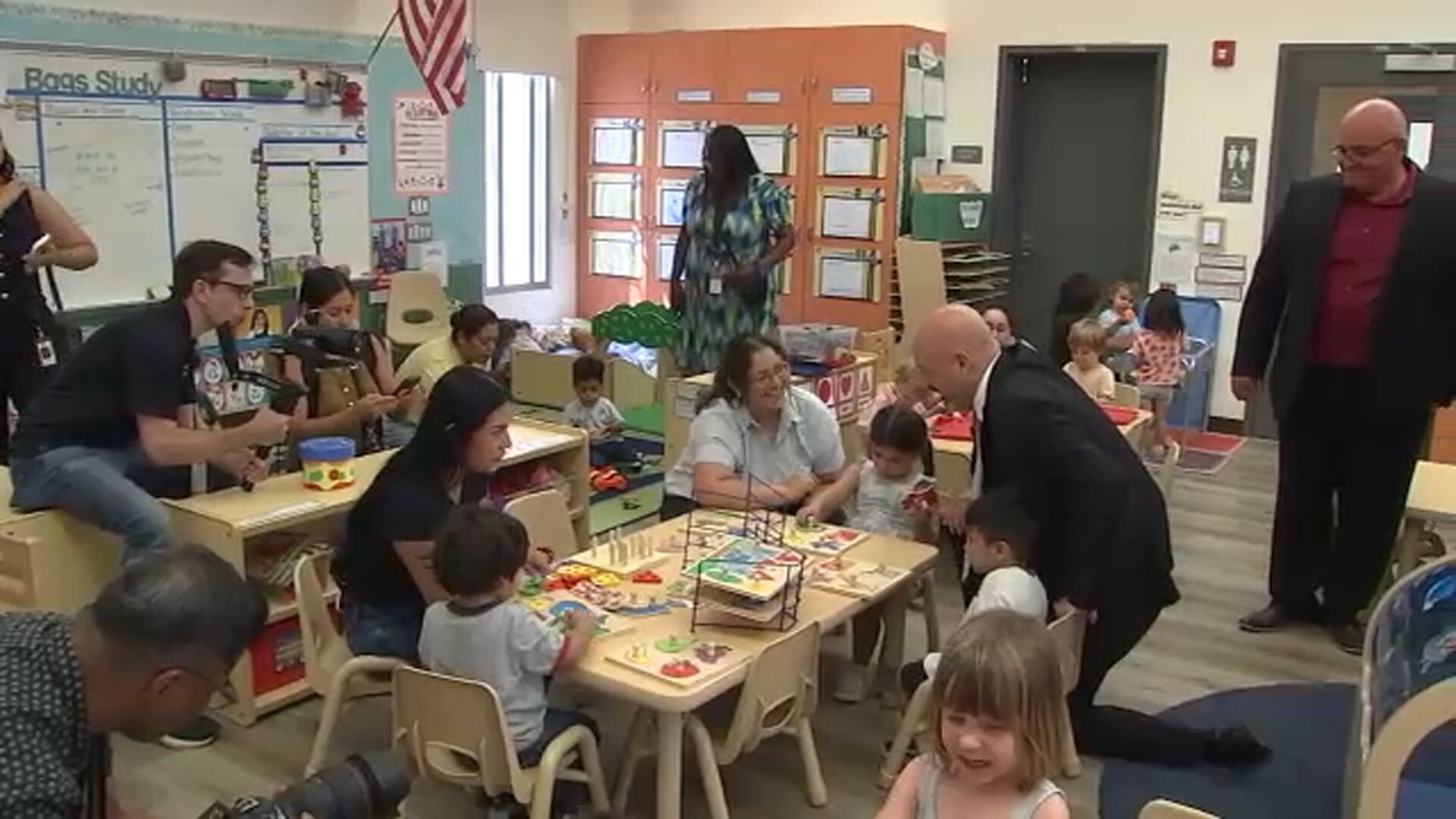 Thousands of LAUSD students return to class Wednesday with new screen-time rules in place