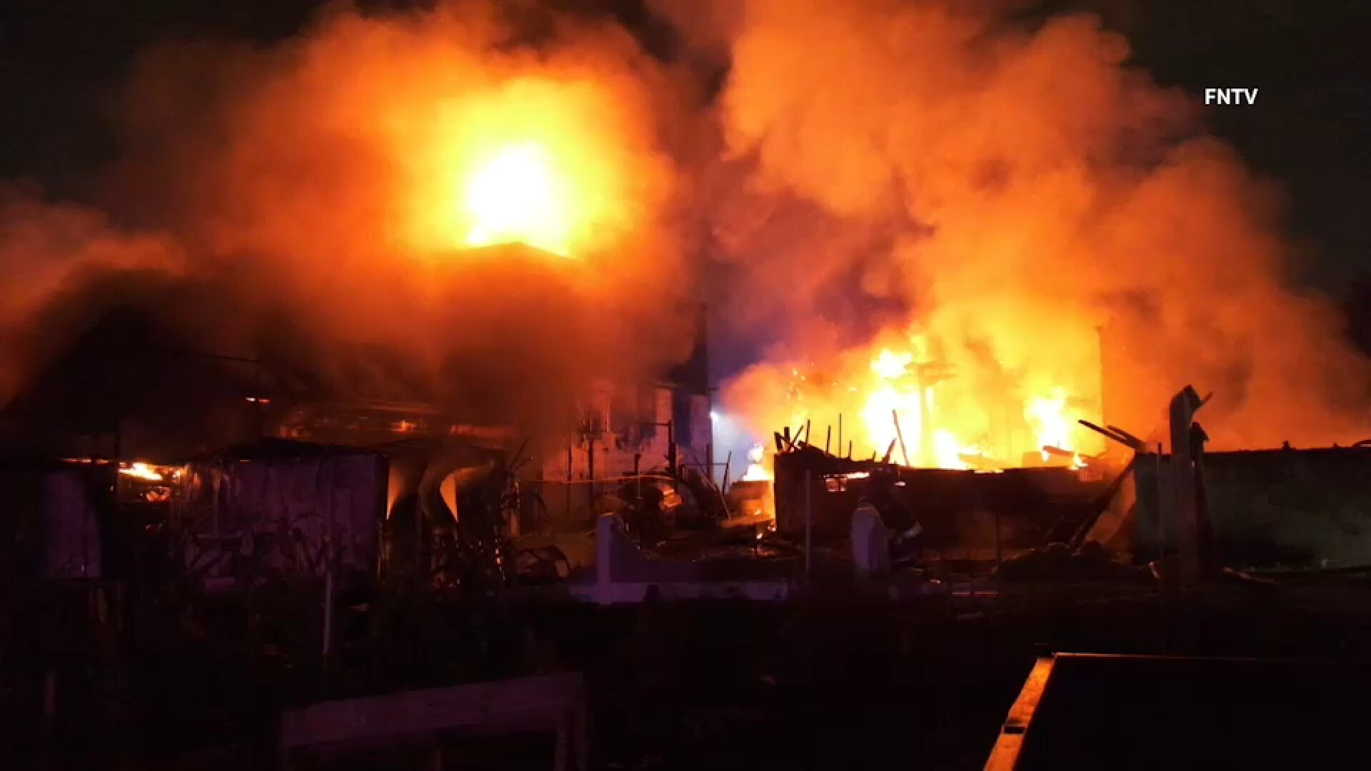 4-alarm fire spreads to multiple homes in Belleville, New Jersey