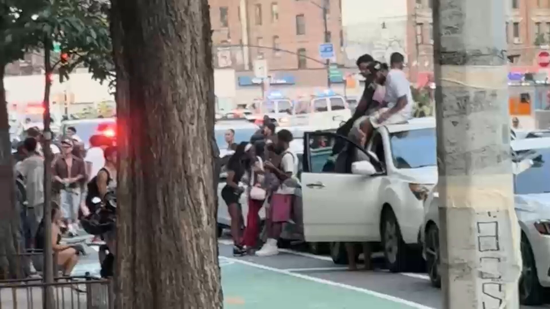 700 NYPD officers deployed this weekend to stop possible Dyckman Street 'teen takeover