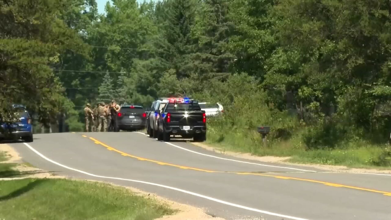 Teen boy among 6 dead including suspect in Michigan shootings; girl survived