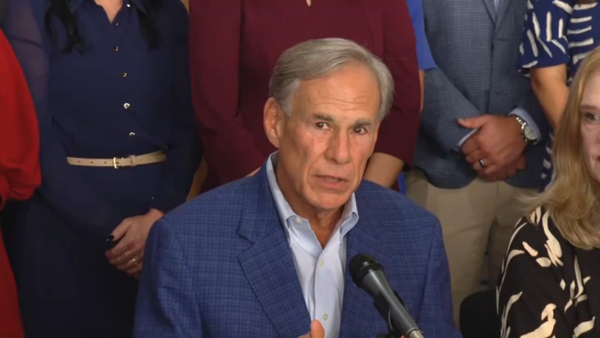 Minnesota attorney general sues Texas governor to compel extradition of ICE agent for trial