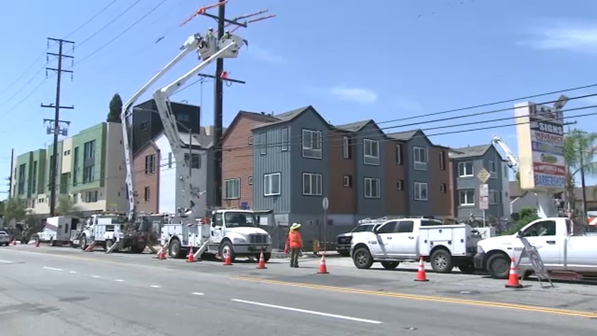 Huntington Park residents endure scheduled power outage during sweltering heat