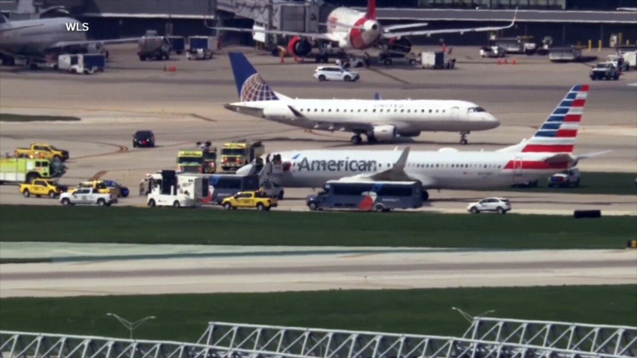 American Airlines plane blows 2 tires while taxiing for takeoff at O'Hare airport, FAA says