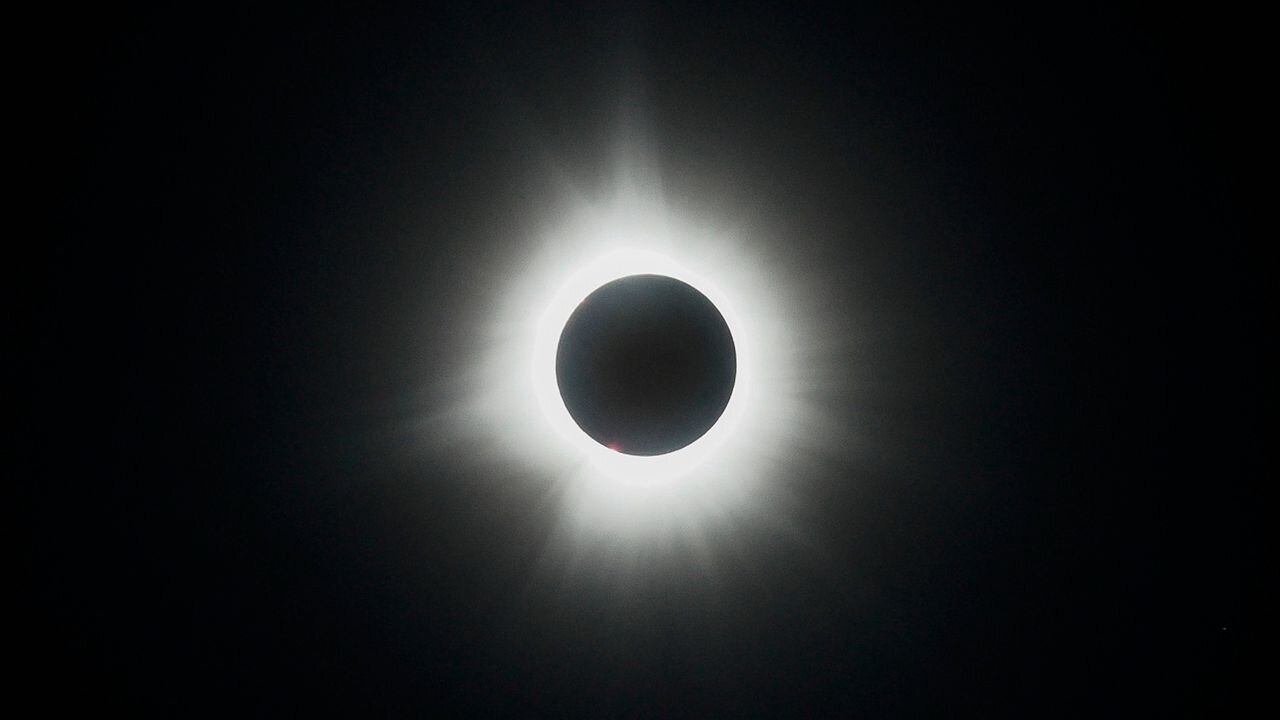 1 week to go until a dramatic total solar eclipse darkens the skies over Spain, Iceland and Greenland