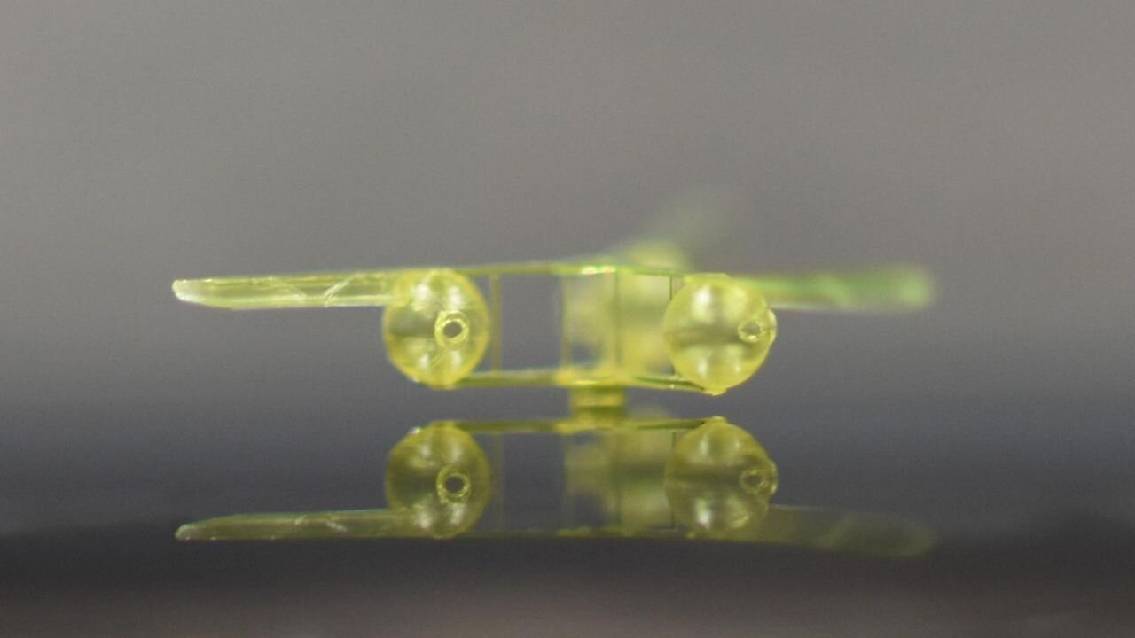 Scientists build tiny robots without motors that can fly using sound waves alone