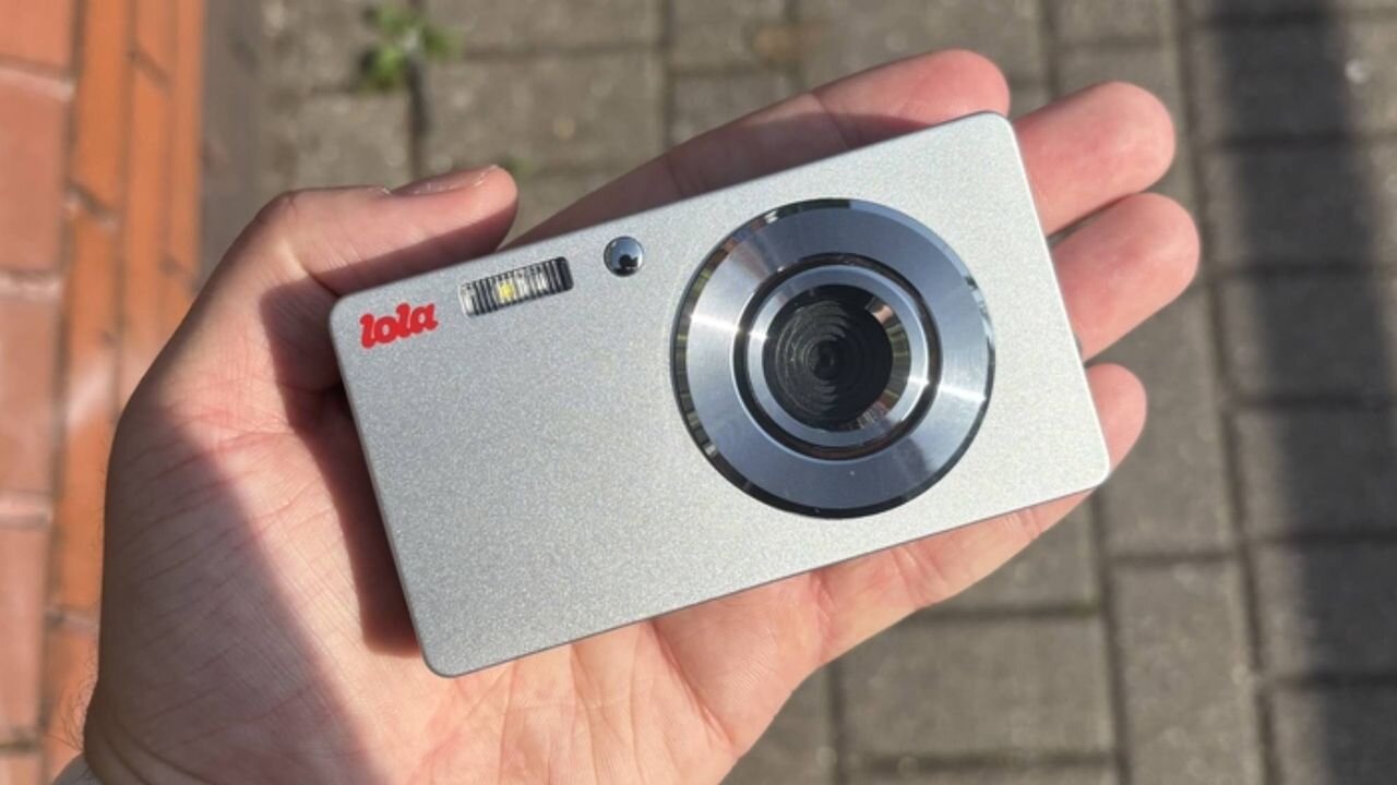 I swapped my iPhone's camera for this Y2K-inspired digicam — and there’s only one point-and-shoot I want in my pocket for…