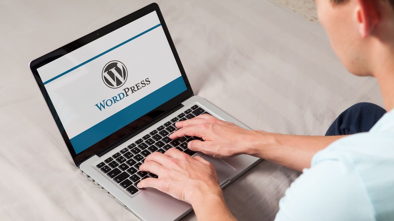 Experts warn 2,000 hacked WordPress sites were secretly running a global crime ring