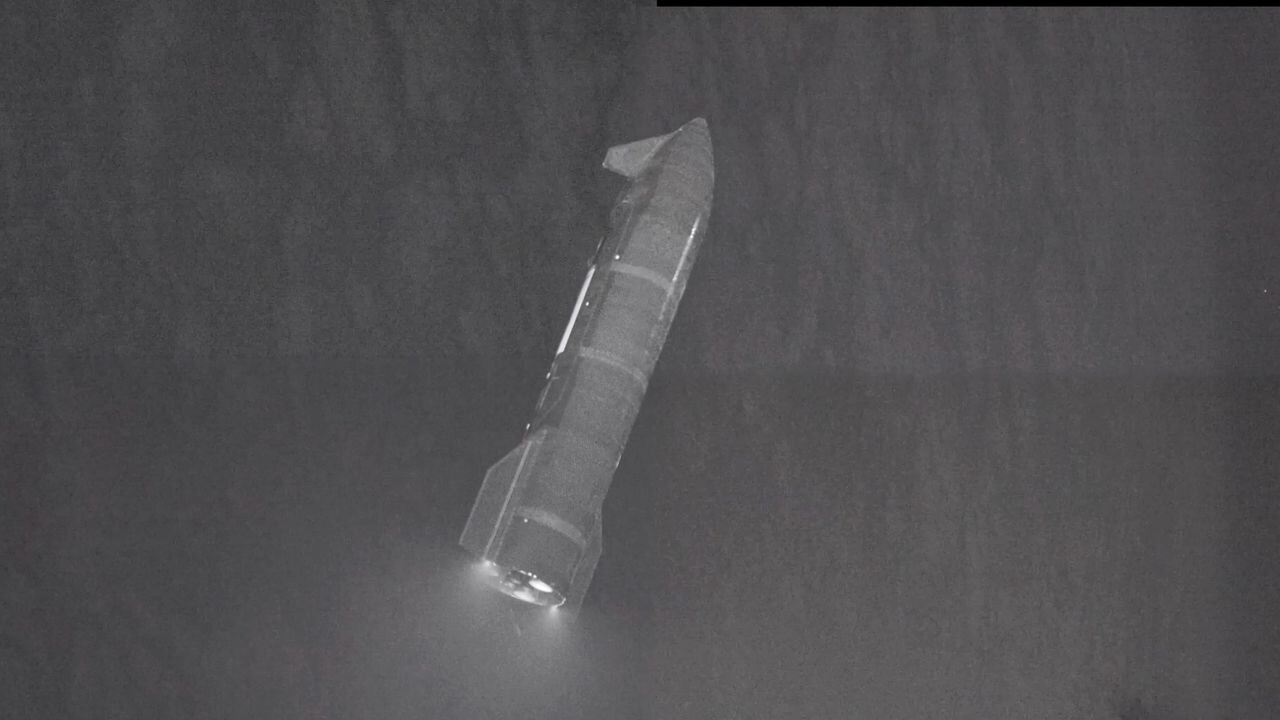 SpaceX's Starship seen in space by next-gen Starlink satellite (video)