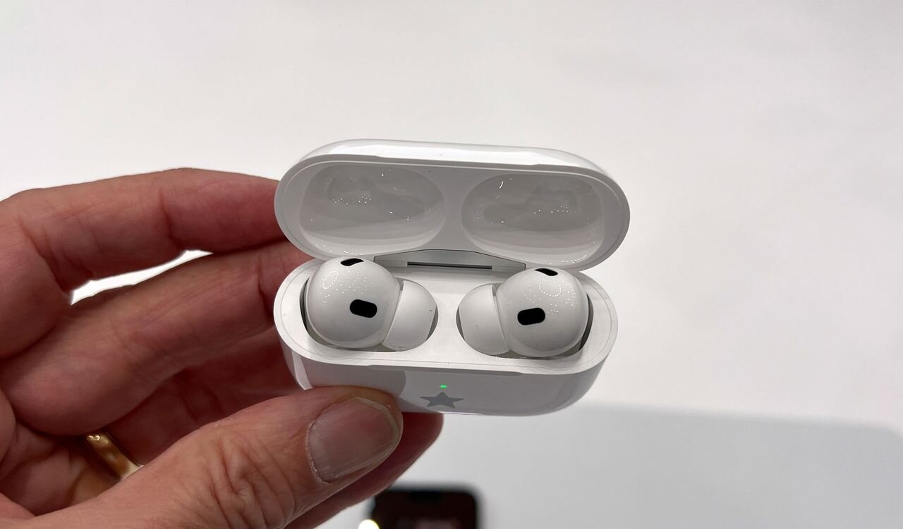 These things aren't meant to take pictures.' As a fresh clip of camera-equipped AirPods leaks, people appear to have already made…