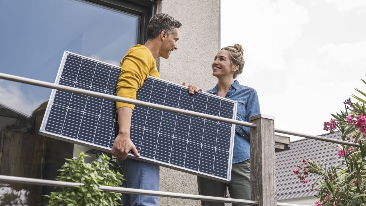 Plug-in batteries seem like a great fit for your new plug-in solar panels, but don't rush to buy one just yet — the rules are…