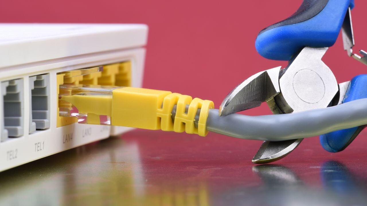 Another top router maker accused of firmware having backdoors — Chinese giant Zbtlink halts downloads to fix issue