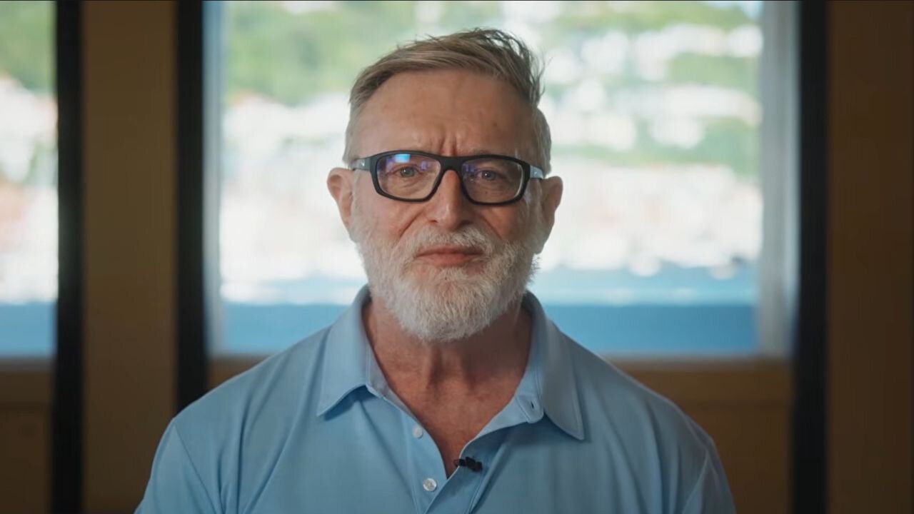 Dude no joke looks like Hugh Jackman now': The internet is swooning over Gabe Newell's svelte new look at The International
