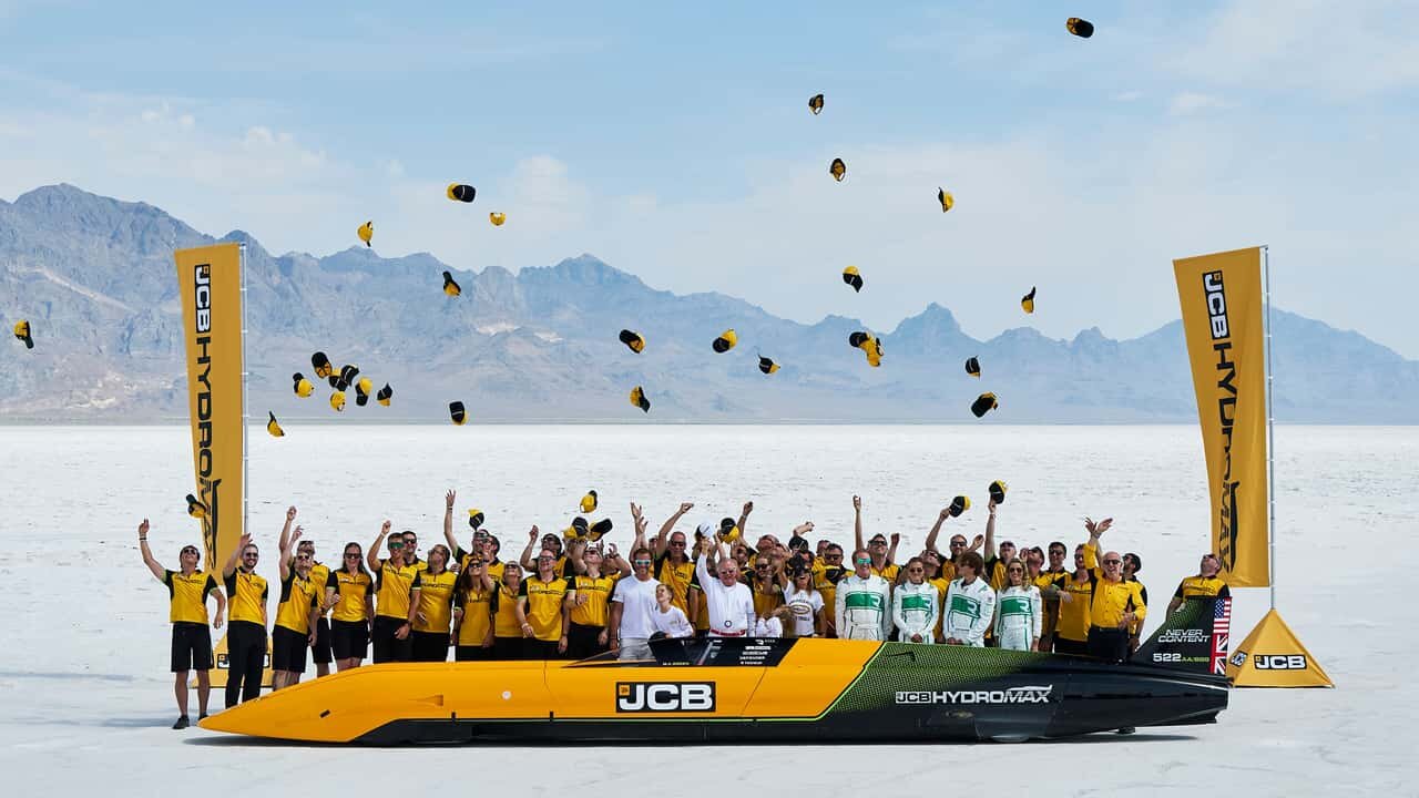 Hydrogen JCB Hydromax Crushes FIA World Record With 406.320 MPH