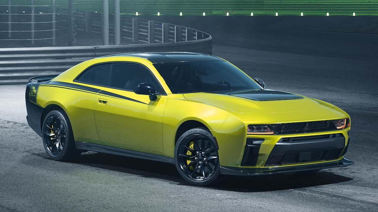 The Super Bee Is Back: Dodge's Newest Charger Packs 600 Horsepower
