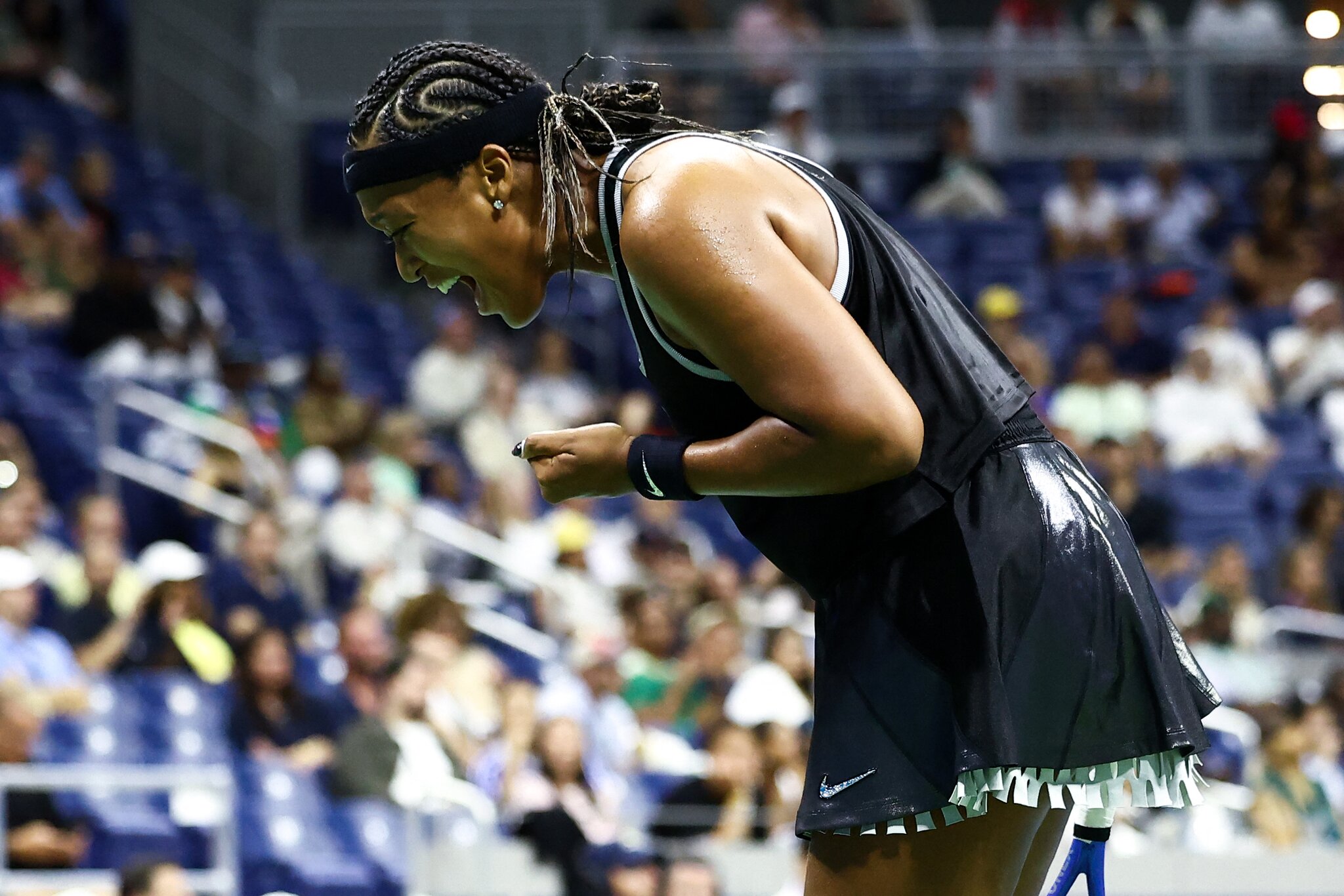 US Open: Naomi Osaka survives early scare, beats Anastasia Zakharova in straight sets to kick off run in New York