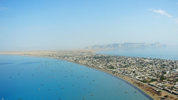 Pakistan Bets on Security and Trade as Ties with Iran Grow