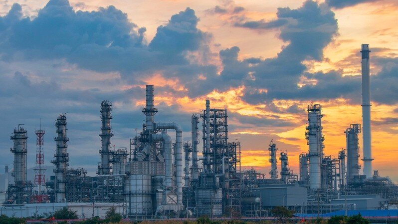 U.S.-Iran Tensions Push Oil Prices Higher as Diesel Margins Hit Records