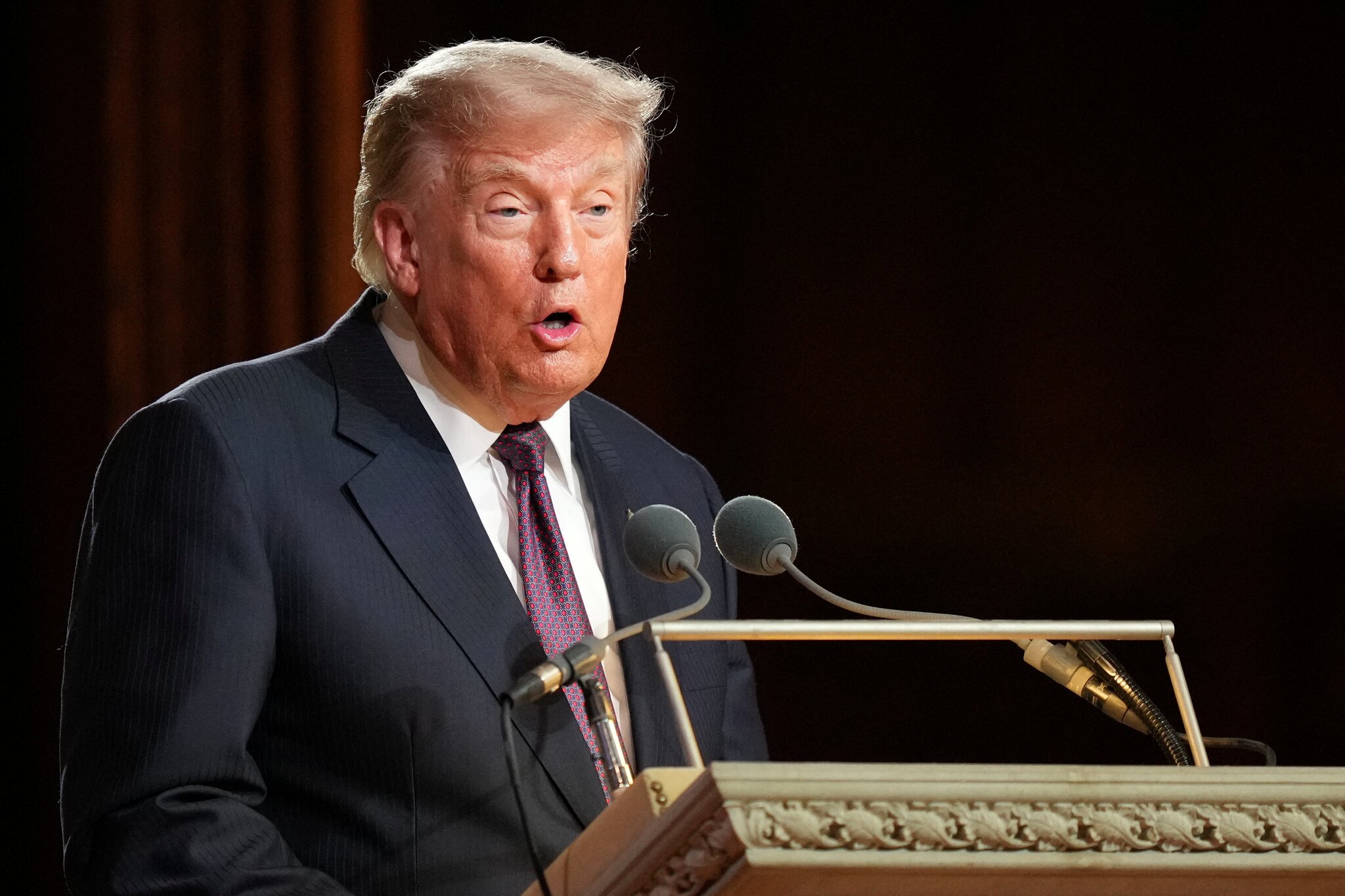 Trump pays tribute to Sen. Graham during National Cathedral funeral service